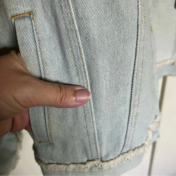 POL Shimmering‎ Jewel Denim Jean Jacket Beaded Distressed Size Large - Picture 7 of 16